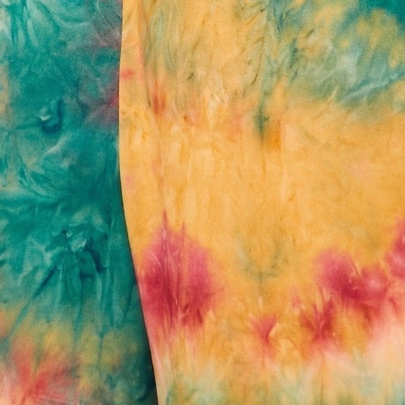 Beautiful Tie Dyed Jumper…Berry Red, Gold & Green - Picture 6 of 6